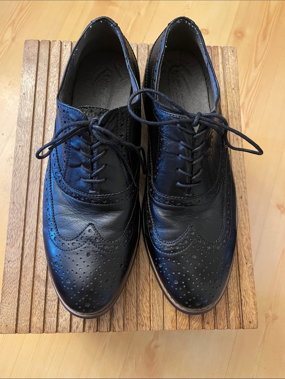 Nunn Bush Black Leather Wingtip Derby Oxfords